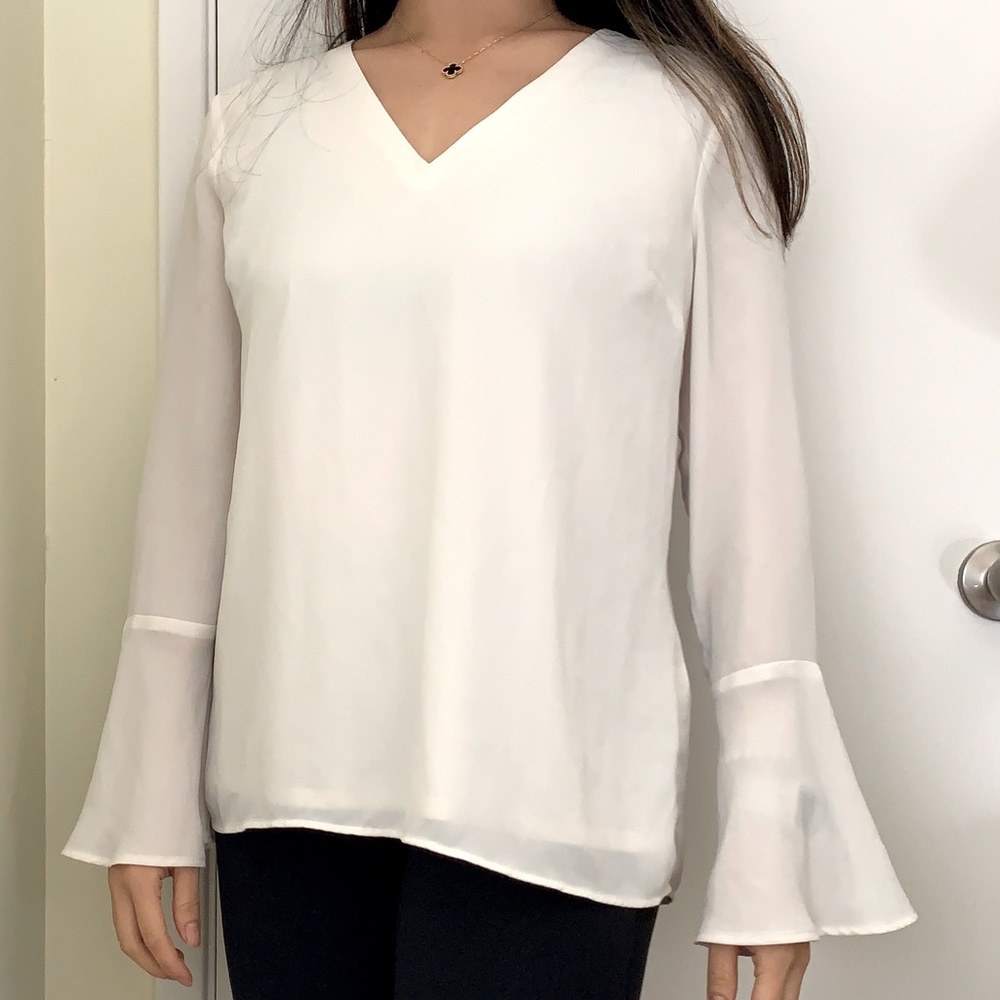 Banana republic White flowy top